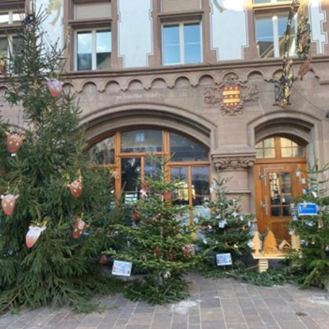Dekoration Weihnachtsbäume