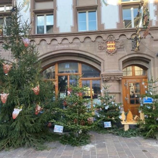 Dekoration Weihnachtsbäume